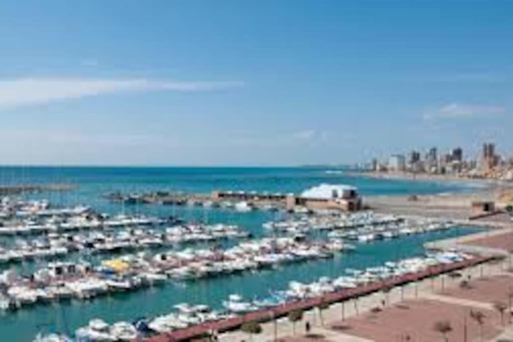 A 1 Minuto De La Playa Del Campello Appartement Buitenkant foto